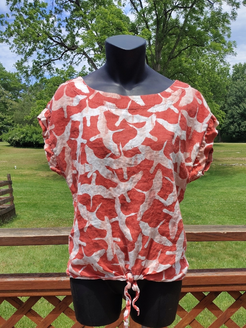 LL Bean Signature Red & White Bird Print Linen Shirt with Tie Waist Size XS